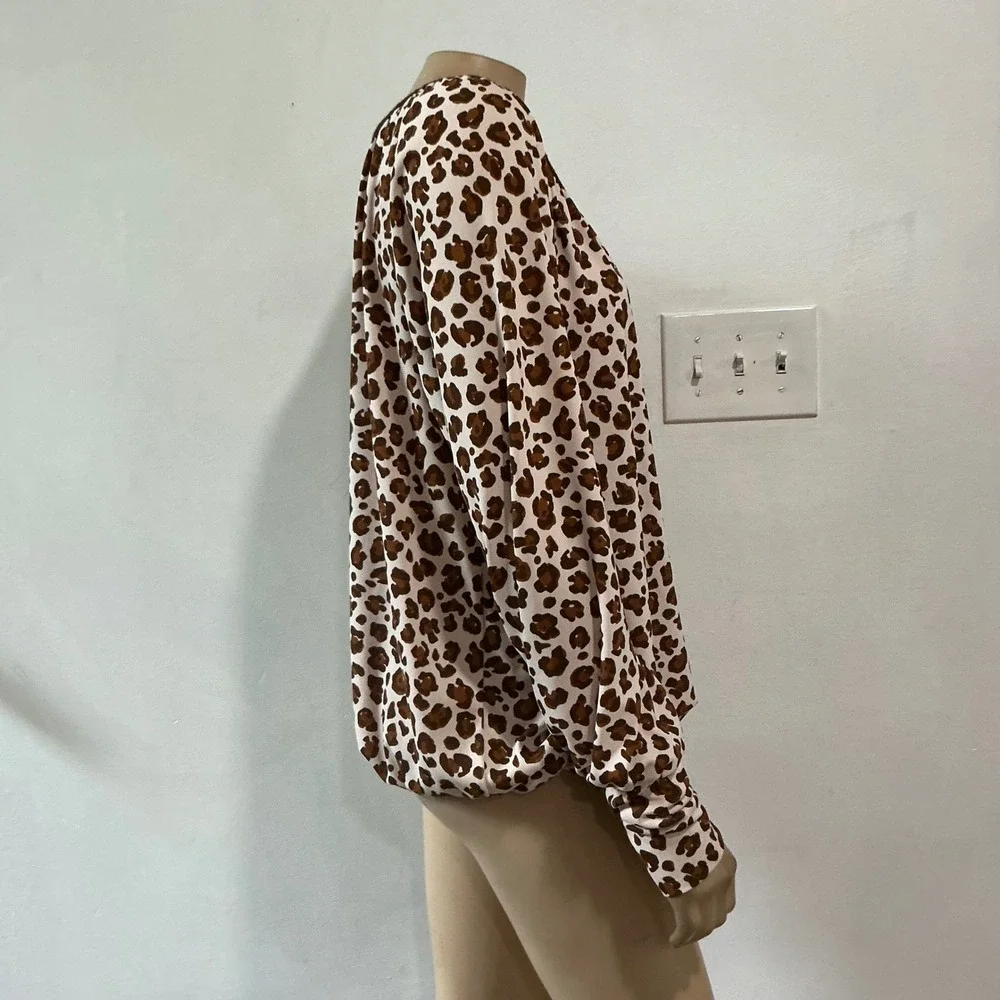 Tory Burch Stevie Leopard Print Silk Blouse Tie Neck Logo Buttons Large